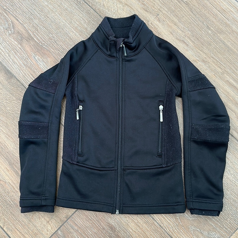 Mondor girls ice skating jacket. Size 6x-7. Color black.